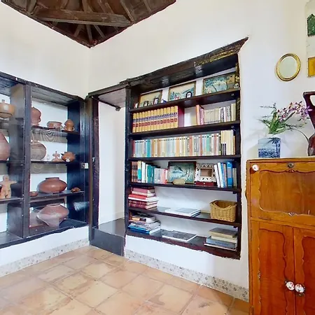 Charming 1-bed House In