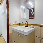 Charming 1-bed House In Villa