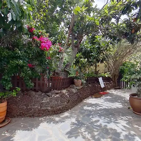 Charming 1-bed House In La Laguna Villa *