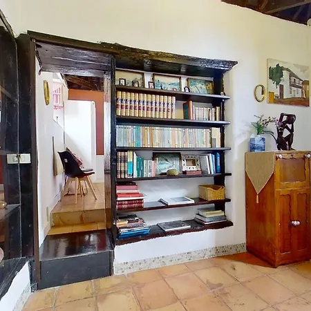 Charming 1-bed House In La Laguna